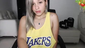 lulu_lopez perfect swell caresses sex lips