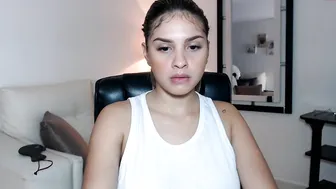 lulu_lopez skinny babe pleases with her appearance