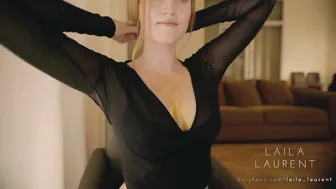 laila_laurent lustful beauty with tattoos fucks both slits