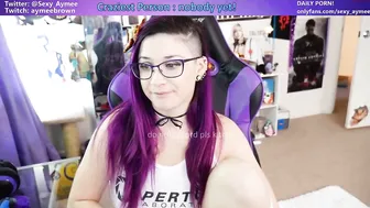 sexy_aymee shy slut pulls juicy cunt