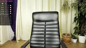 fallen_angel gorgeous mare gently massages pussy