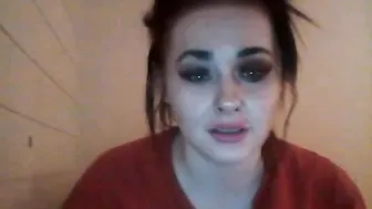 tworedheadsxo vicious lady pulls clit