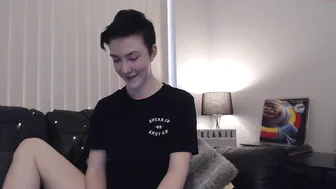 sex_bean spicy bitch masturbates cunt