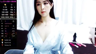 moli666 the charming slut fucks her pussy with a phallus