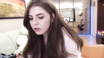 lusycandy crazy courtesan jumps on sex toy