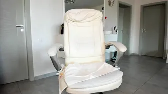 katie_sweet satisfied with sex toy