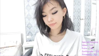 lindamei big tit babe bares sexy body