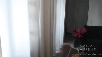 laila_laurent busty chick