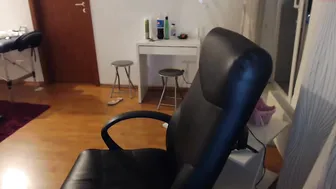 justalinusha cute lady shows natural tits