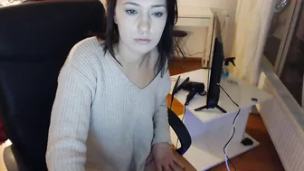 justalinusha crazy chick caresses natural tits