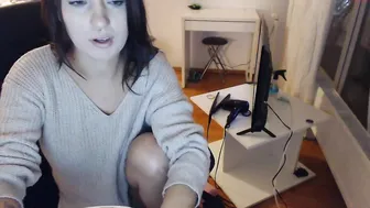 justalinusha crazy chick caresses natural tits