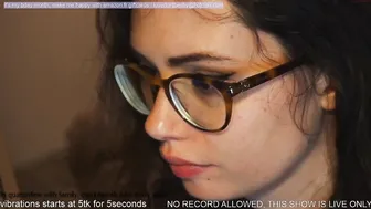 love_dont_be_shy  cam girl  masturbates shaved vagina
