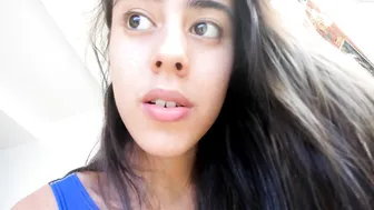 crazyloli12 wonderful woman gently pulls pussy