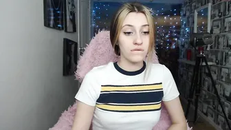 miss_lisa_ flows from all holes