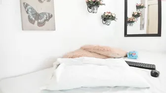 petite_ Tattooed girls