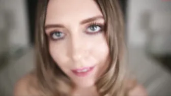 shy_jane beautiful slut plows pussy with phallus