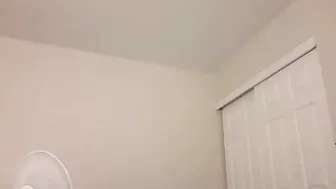 damn_whos_that Pretty confused