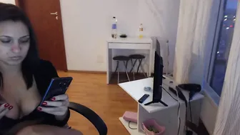 justalinusha with a toy in the pussy