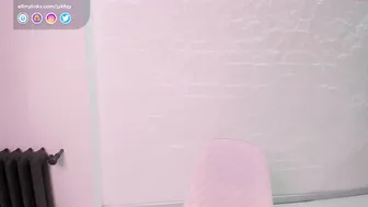 jykfqy Seductive hottie