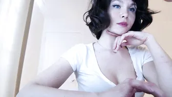 sasha_ursx teen slut fingers her crevices