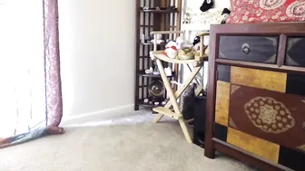 anya96 imposing mare jerks off both holes