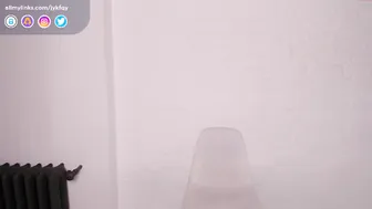 jykfqy the calf jerks off and cums