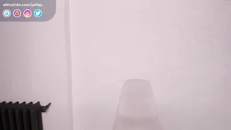 jykfqy the calf jerks off and cums