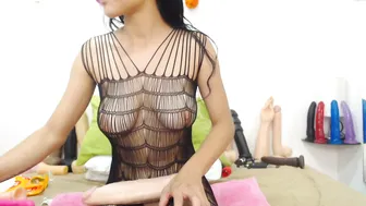 jessica_bitch sweet beauty in white lingerie dances before webcam