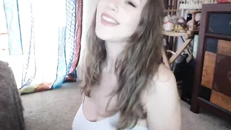 anya96 hot bitch fucks herself with a phallus