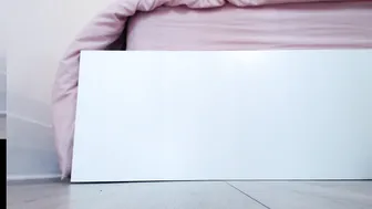 sasha_ursx luxurious slut masturbates shaved pussy