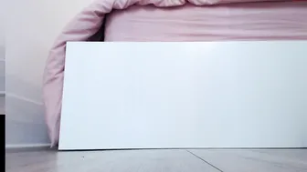 sasha_ursx luxurious slut masturbates shaved pussy