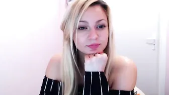 mia_liv cutie in stockings showed tits