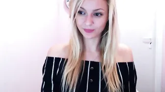 mia_liv cutie in stockings showed tits
