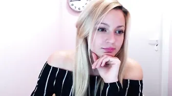mia_liv cutie in stockings showed tits