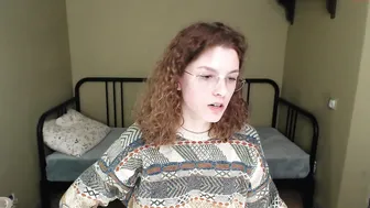 nkisi_ busty babe deep sucking dick