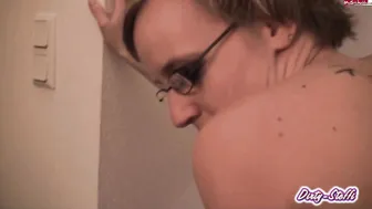 dirty-steffi teasing his gap with her middle finger