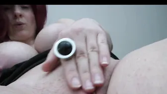 devote-schlampe sexy babe showed her tits