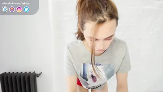 jykfqy young mischievous woman shows her boobs