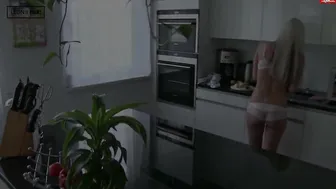 Leonie-pur hot tick caresses beautiful tits