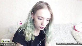 69chupachups lustful bitch gently masturbates cunt