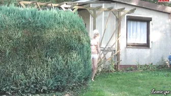 Leonie-pur Luxurious Shlendra