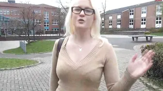 blondehexe slut female fucks both holes