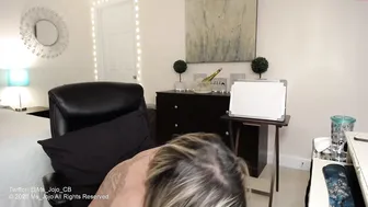 ms_jojo busty bitch jerks pussy with phallus