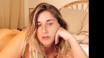 pink_velvet_dreams naughty babe dancing striptease