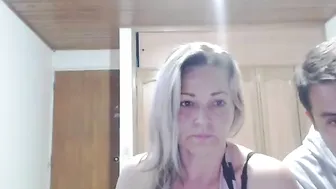 latin_porno fiercely jerking off her fat pussy