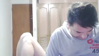 latin_porno fiercely jerking off her fat pussy