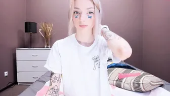 melissaallens cute chick fucked by sex toy