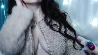 ekaterina_sex beautiful chick fucks a fat man