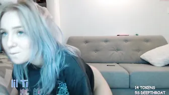 lilti420 cute queen sucking penis