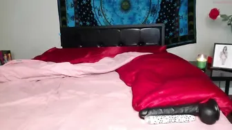 billsbadass99 playing with her ass and pussy